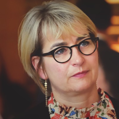 Photo de Christine Coulomb, responsable marketing et communication chez Play In Business